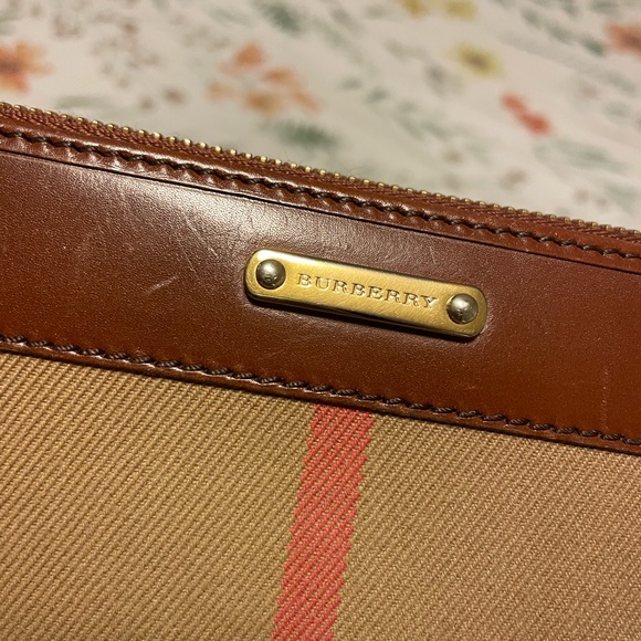 Burberry | Ziggy Long Wallet - Picture 5 of 9